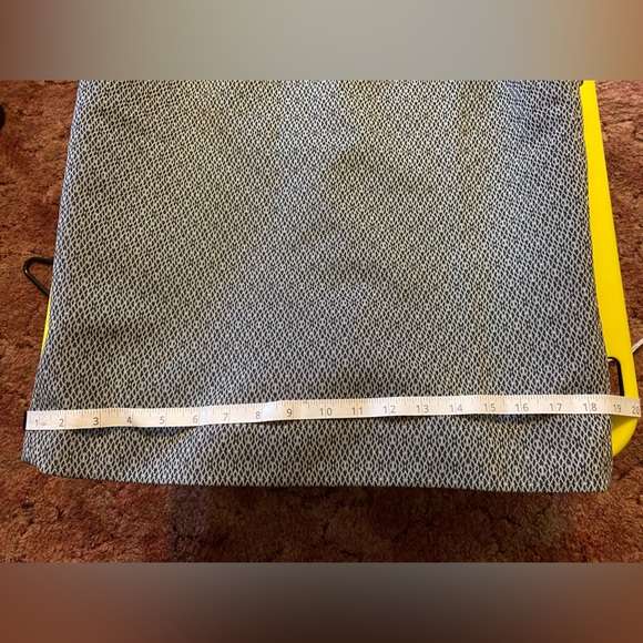 2 piece black and white designed Le suit buissness casual blazer and skirt combo - Picture 9 of 12